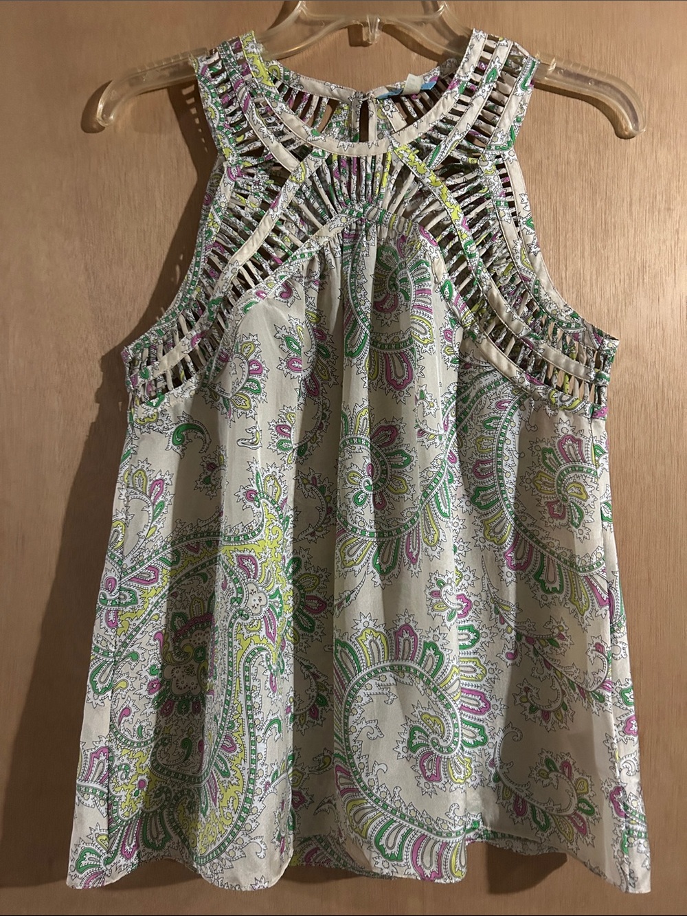 Leifnotes Sleeveless Paisley Cutout Neck Blouse — Cream with Green & Pink